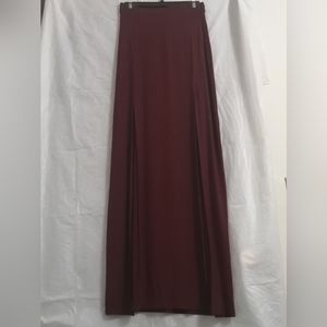 BURGUNDY MAXI FRONT SLITS SKIRT